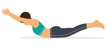 Frau führt Yoga-Pose durch und streckt die Arme und Beine in die Luft